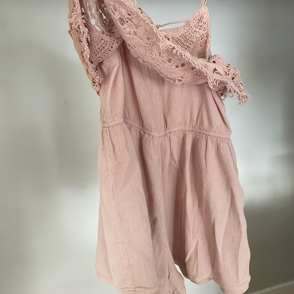 Blush Crochet Romper - Picture 7 of 9